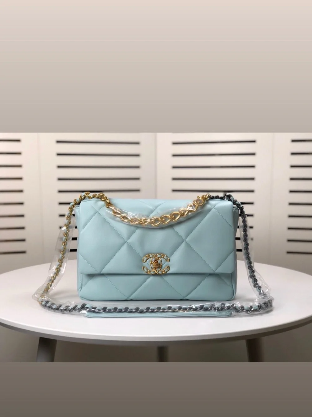 CC quilted leather flap shoulder bag